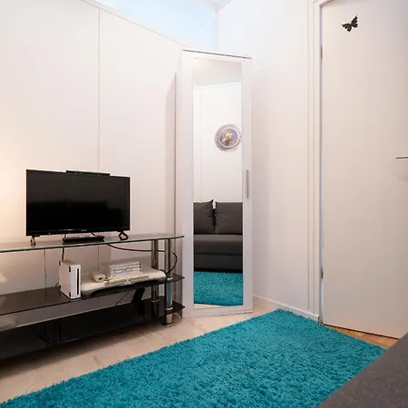 Panoramic App A02-9 Schick-lounge